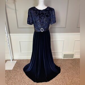 DJ Summers 12 80s Deadstock NWT formal gown navy velvet sparkle Full Length Maxi